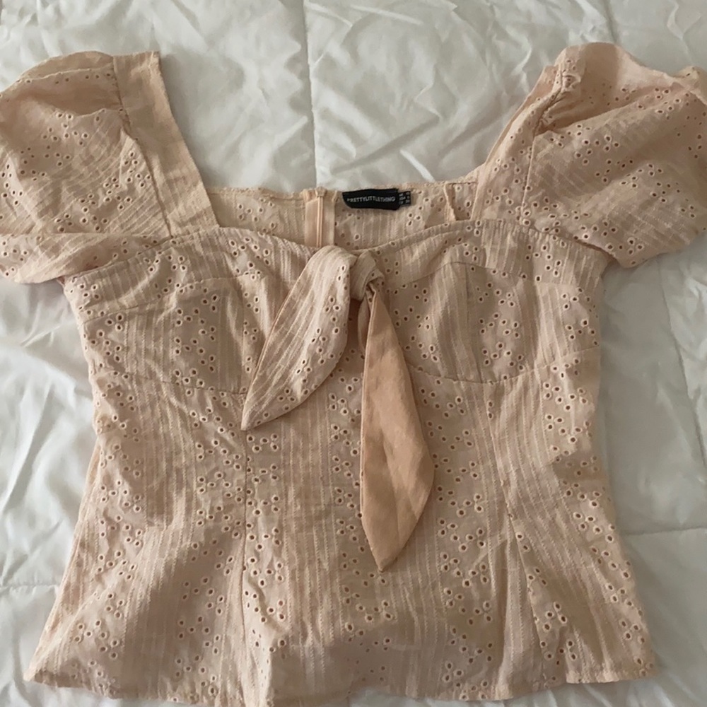 Pretty little thing peach top